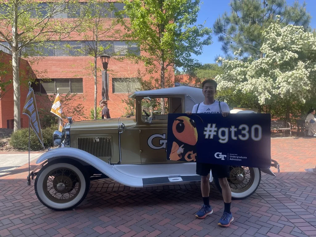 Enzo visiting a college campus